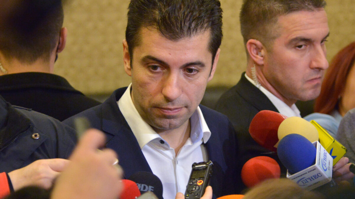 Кирил Петков: Една трета от украинската армия е унищожена, до дни страната ще падне Кирил Петков: Една трета от украинската армия е унищожена, до дни страната ще падне