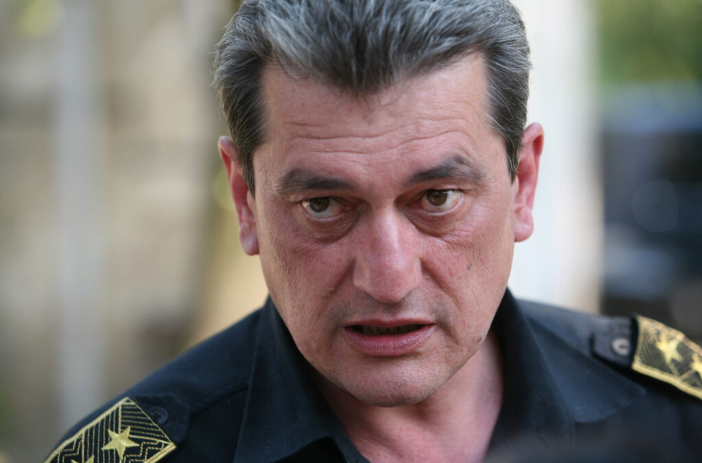 "Нещата, въпреки че са тревожни, не изглеждат толкова зле", обобщи Николай Николов.