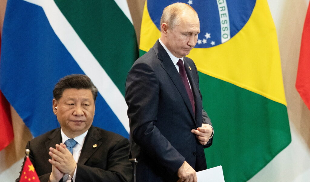 Президентите на Китай и Русия, Владимир Путин и Си Цзинпин