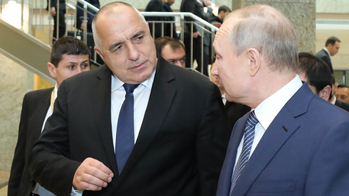 Планът на Москва за заобикаляне на Украйна при газовите доставки беше добре подготвен първи етап на сегашните военни действия.