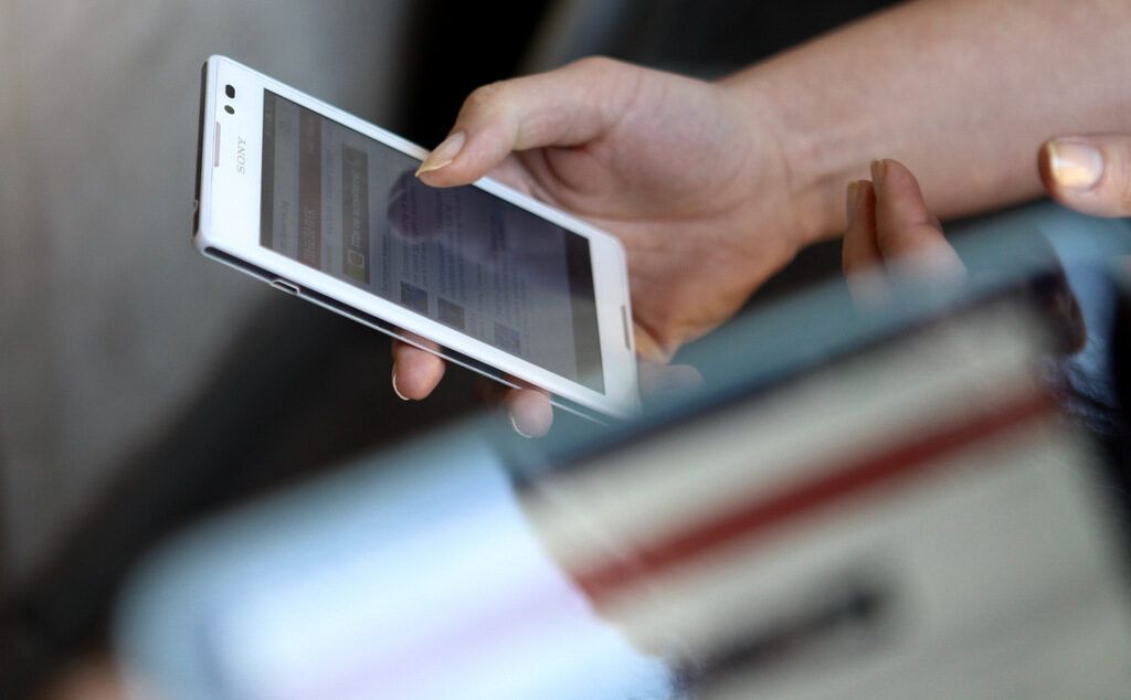 джи ес ем gsm мобилен телефон мобилни телефони мобилен интернет смартфон