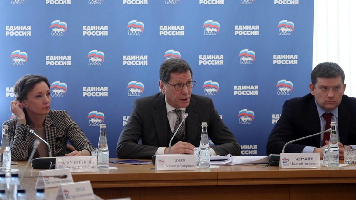 Александър Жуков, първи зам.-председател на долната камара на руския парламент, при представянето на проектозакона.