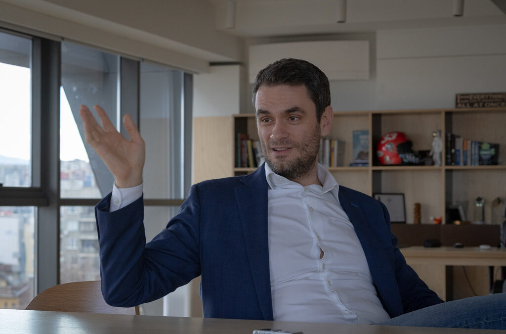 Илия Кръстев, AIBEST: Спорът за максималния осигурителен доход измести наистина важните въпроси