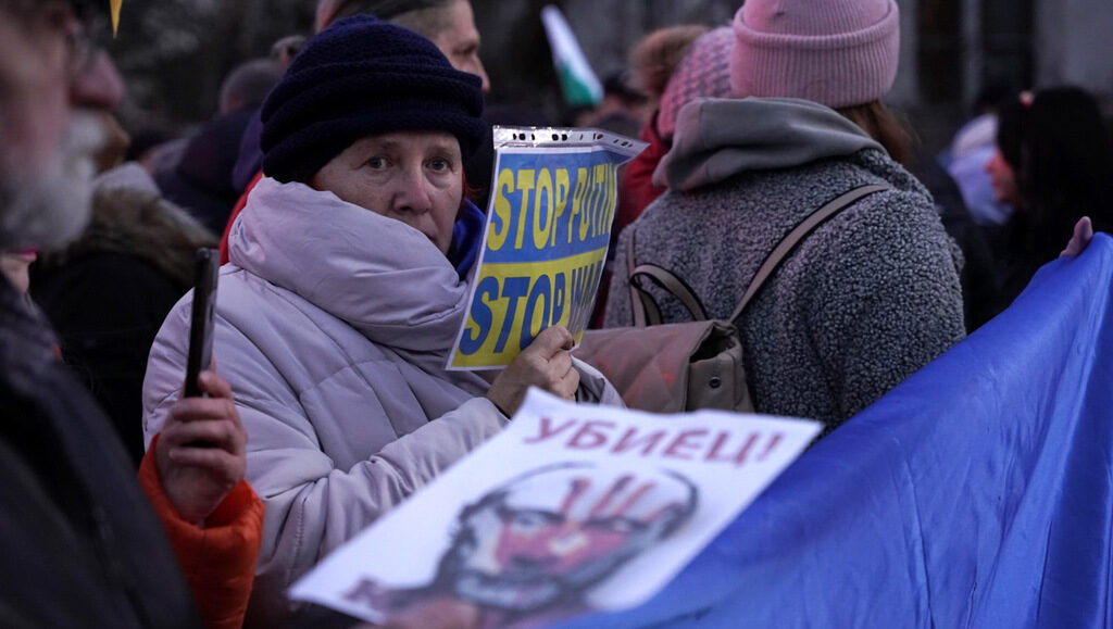"Дали Русия съхранява федералното си единство, или федерацията губи центъра си е дългосрочен открит въпрос."