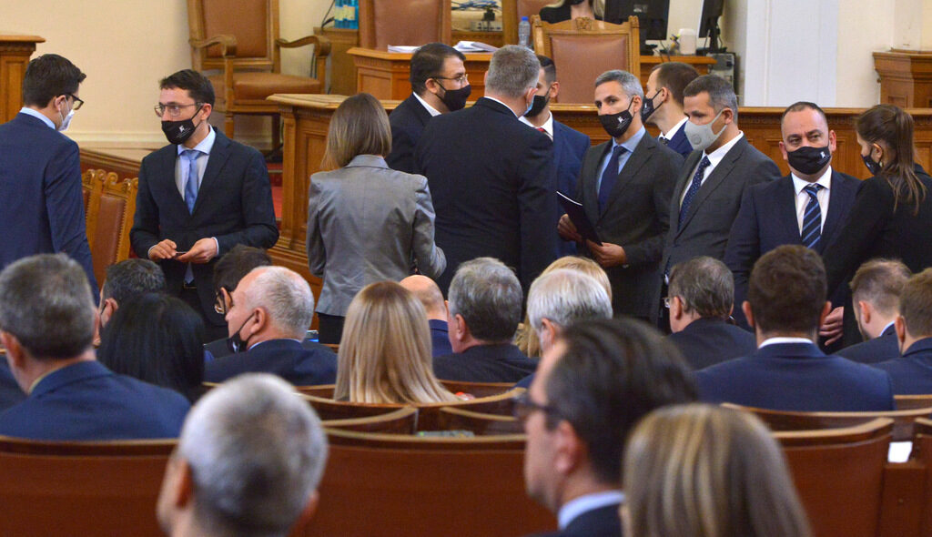 Заседание на 47 народно събрание депутати ПП Продължаваме промяната