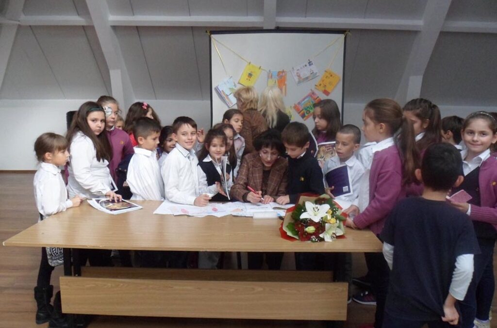 "Добрата детска книга изисква не само талант и въображение, но и отговорност", казва писателката "Добрата детска книга изисква не само талант и въображение, но и отговорност", казва писателката