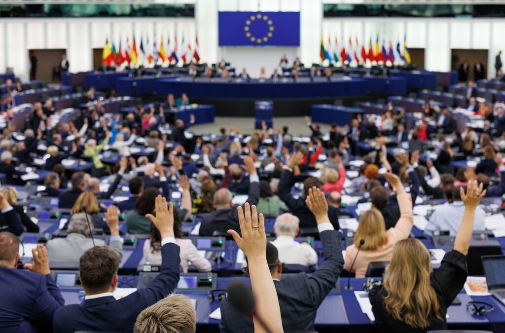 Шест гласа недостигнаха в 705-членния Европейски парламент за приемане на позиция по предложената реформа в системата за търговия с върглеродни квоти