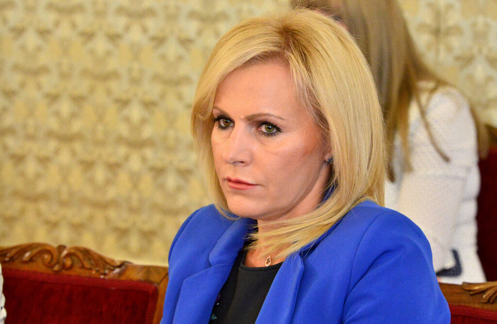 Говорителят на главния прокурор Сийка Милева съобщи, че прокуратурата не е била информирана от службите за сигурност за нерегламентирана дейност на изгонените руски дипломати.
