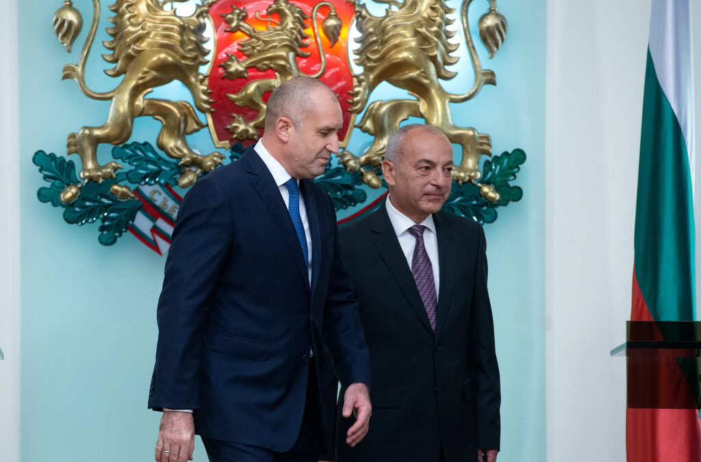 Радев и премиерът Гълъб Донев