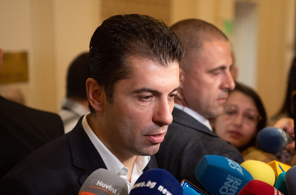Кирил Петков