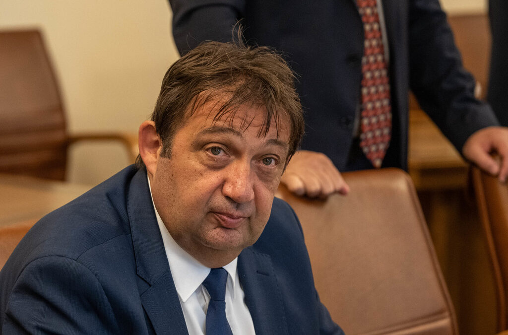 Иван Шишков