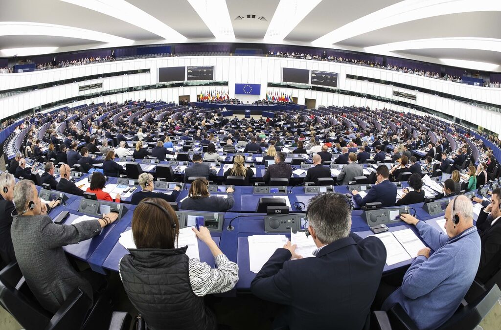 Европарламентът иска таван за държавната реклама в медиите