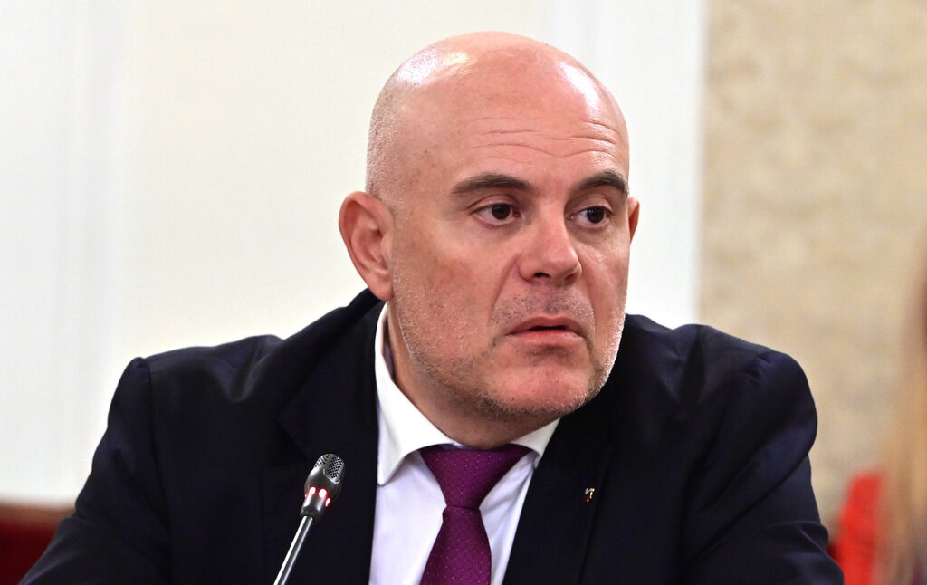 Иван Гешев на среща в парламента с "Български възход"