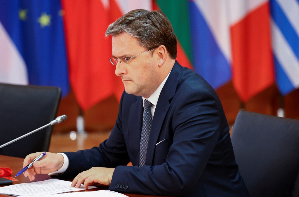 Външният министър на Сърбия Никола Селакович