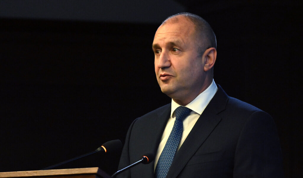 Радев предложи на Рюте "експертни срещи" за Шенген