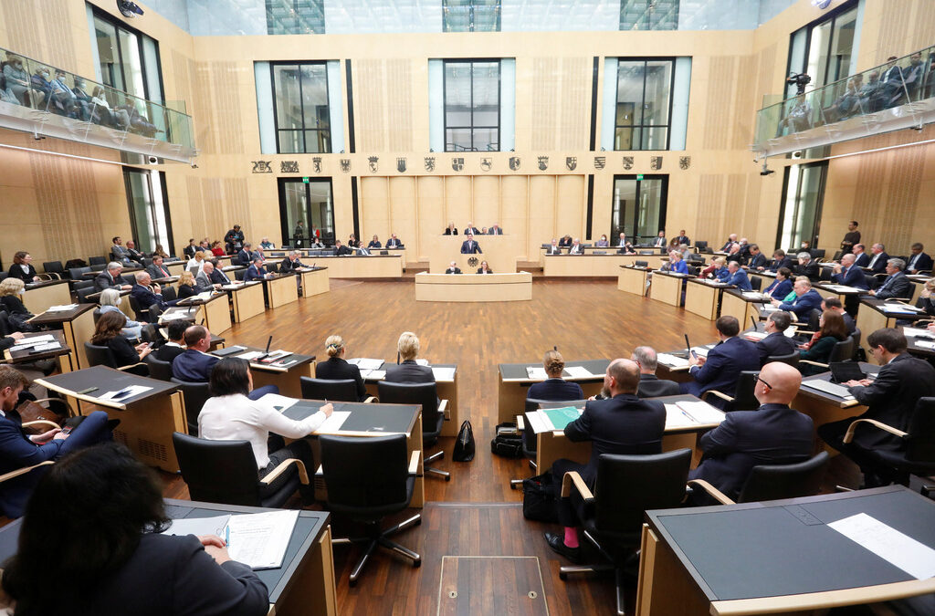Горната камара на германския парламент блокира голяма социална реформа Горната камара на германския парламент блокира голяма социална реформа