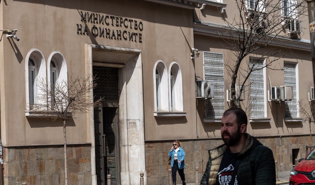 Standard & Poor's потвърди рейтинга на България със стабилна перспектива Standard & Poor's потвърди рейтинга на България със стабилна перспектива