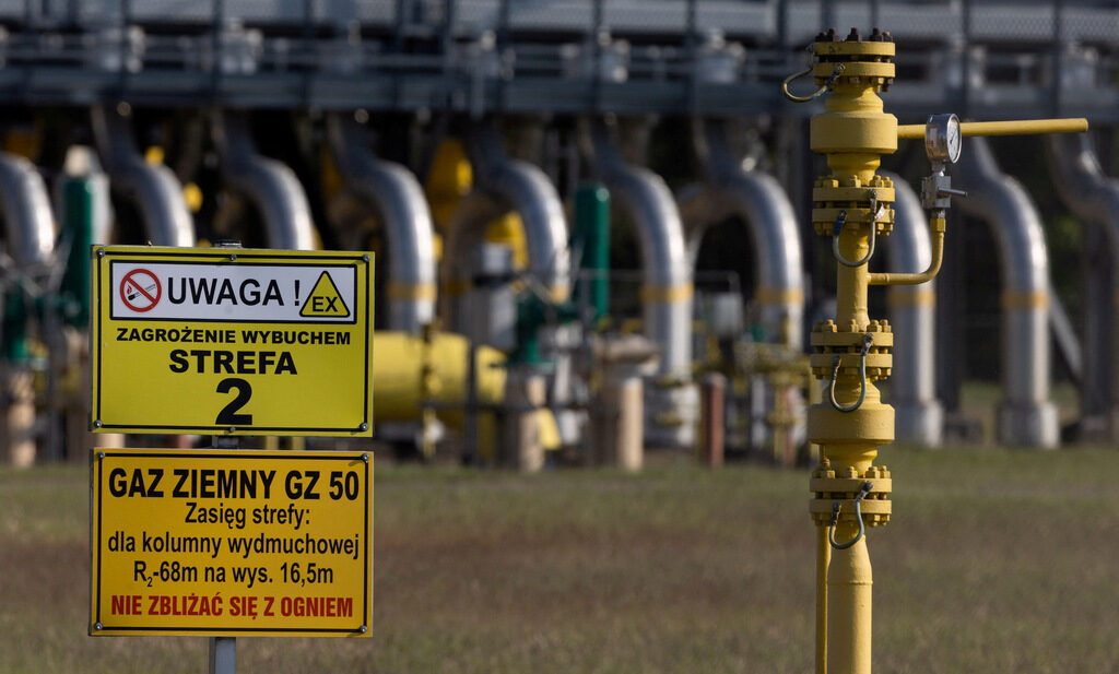 В очакване на по-лошо Еврокомисията предложи таван на цената на газа В очакване на по-лошо Еврокомисията предложи таван на цената на газа