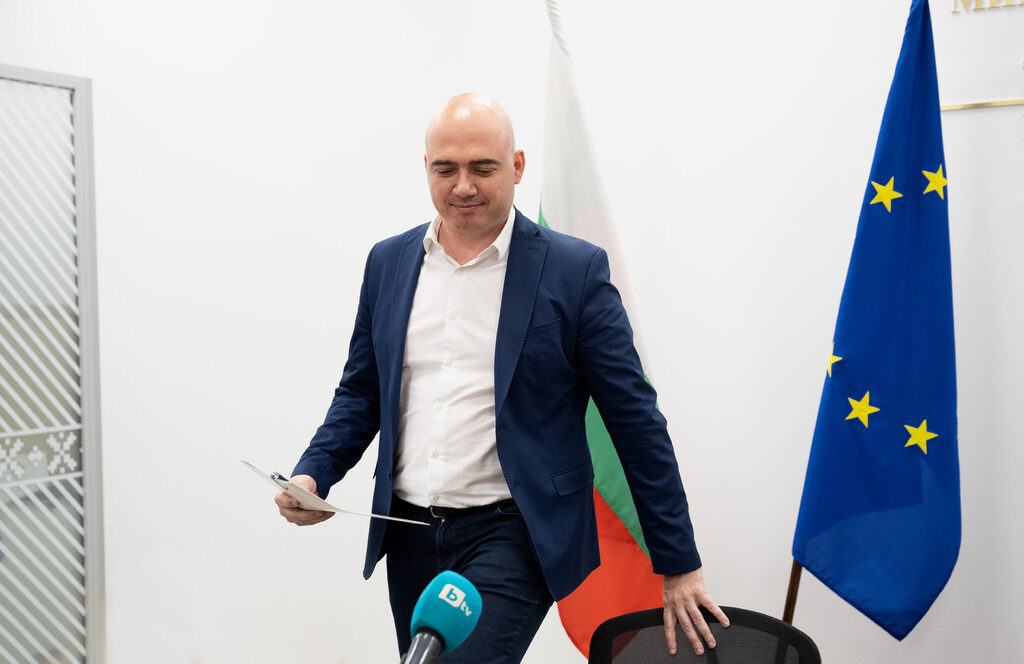 Министърът на туризма: По човек изпратихме лична покана до Мъск и сребърен ритон