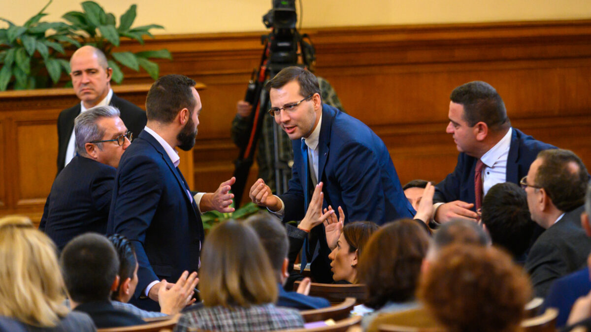 Михал Камбарев от "Продължаваме промяната" и Станислав Анастасов от ДПС