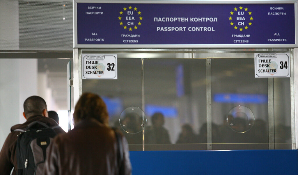 EURACTIV: България влиза в Шенген на два етапа – през октомври и януари