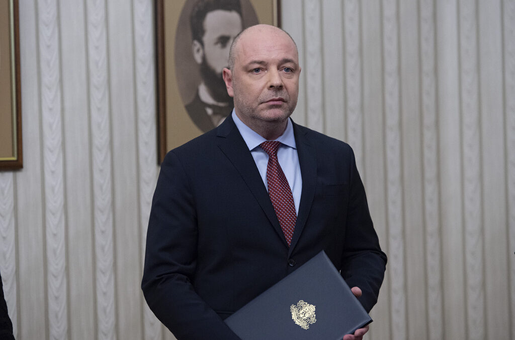 ГЕРБ номинира Николай Габровски за премиер при връчването на проучвателен мандат за съставяне на правителство от Румен Радев