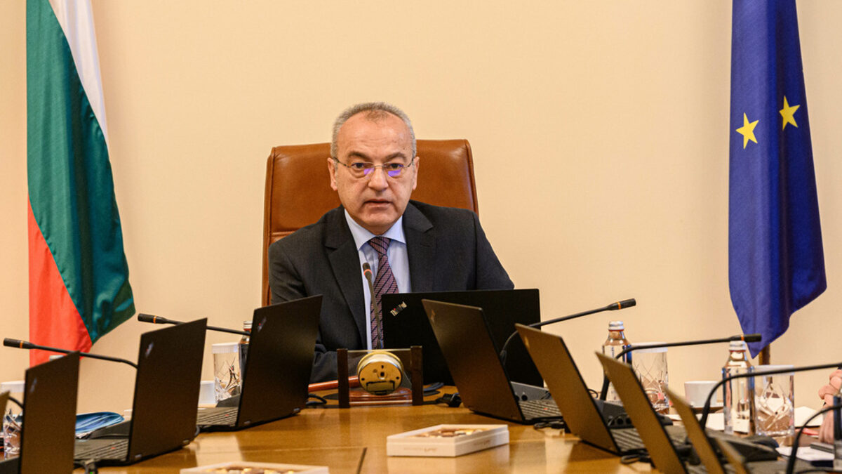 Служебният кабинет възобновява проекта за петролопровод с Гърция Служебният кабинет възобновява проекта за петролопровод с Гърция