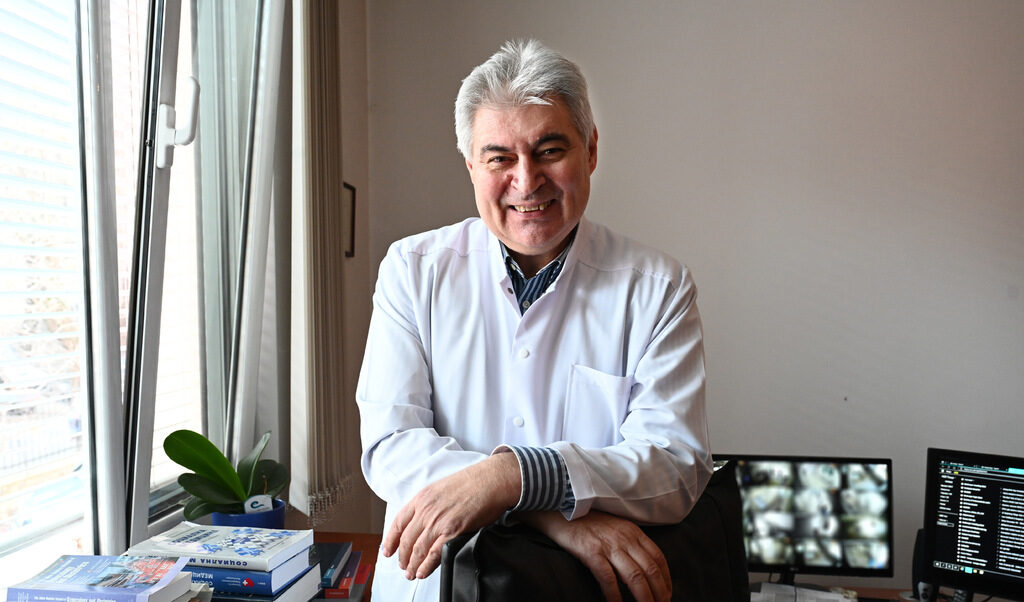 Румен Велев