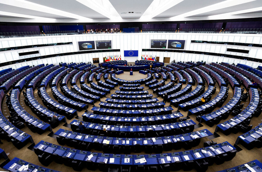 Европарламентът иска специален трибунал за наказване на руски престъпления в Украйна