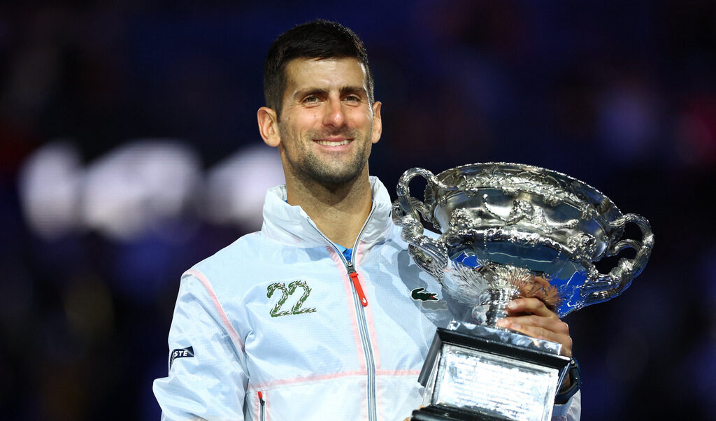 Джокович запази трона на Australian Open и триумфира с 22-ра титла в Шлема