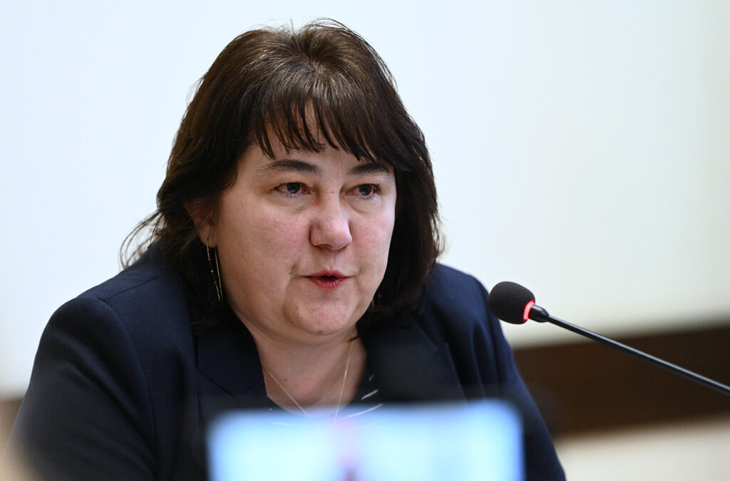 Пет партии защитават лобистка поправка, която е пречка пред еврозоната