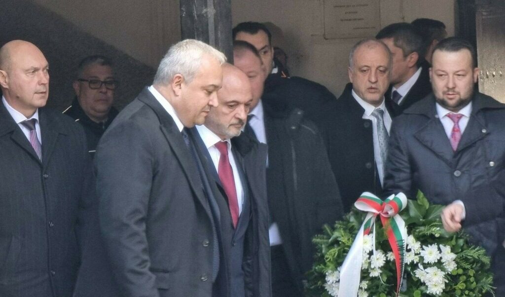 Българи, тръгнали към Скопие за годишнината на Гоце Делчев, са забавени, спрени, или задържани