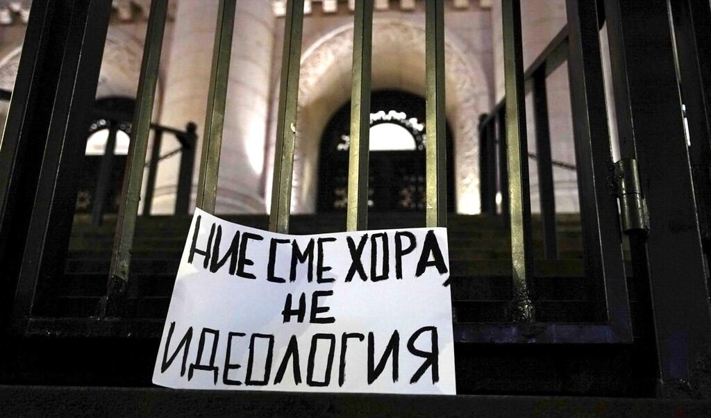Съдиите от ВКС взривиха бомба в сърцевината на конституцията и в темелите на правовата държава. Съдиите от ВКС взривиха бомба в сърцевината на конституцията и в темелите на правовата държава.
