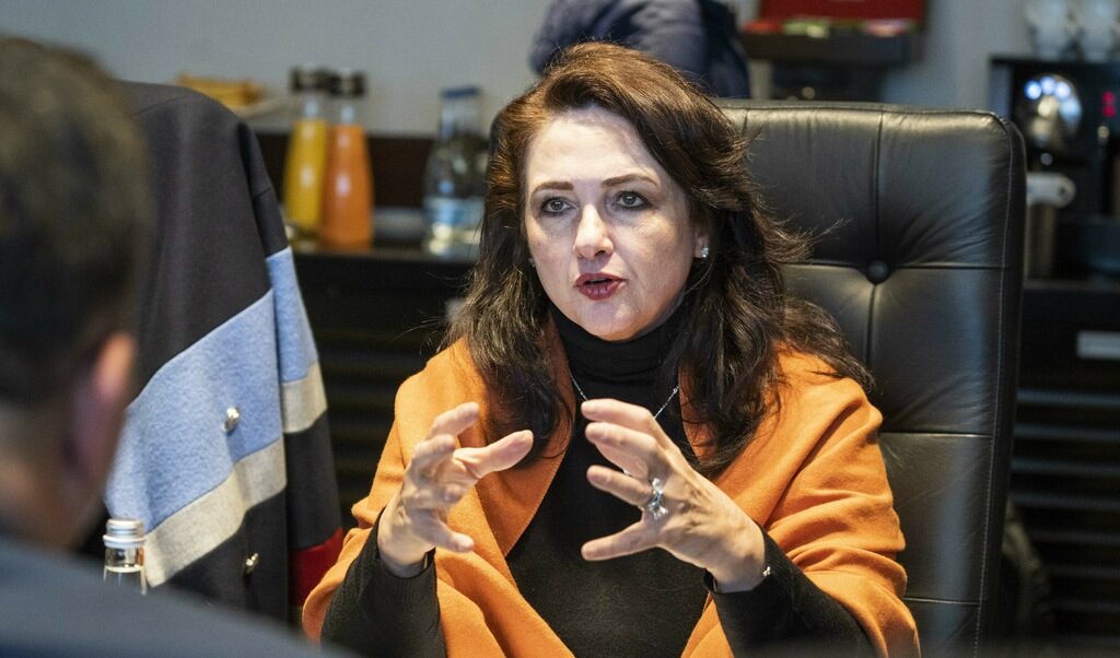 Неотдавнашно проучване на Евростат показа, че до 41% от жените са били подлагани на насилие, казва еврокомисарят по равнопоставеността.