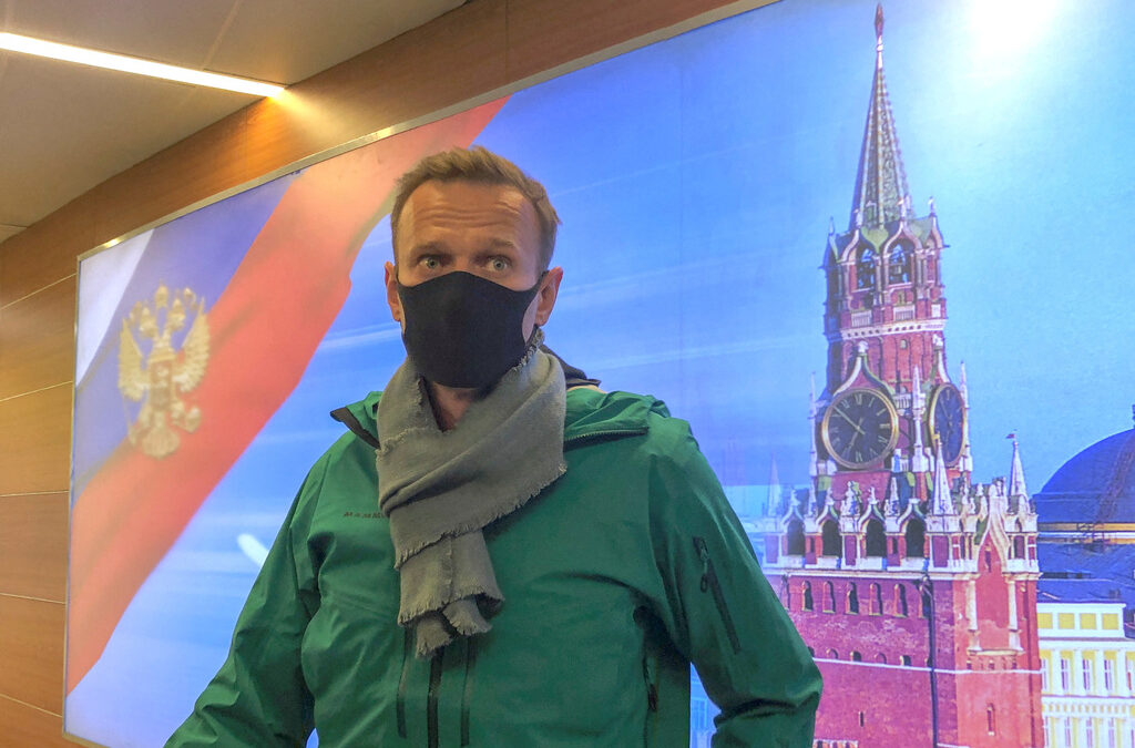 Руският опозиционен лидер Алексей Навални при завръщането си в Русия на 17 януари 2021 г. на летище "Шереметиево" в Москва