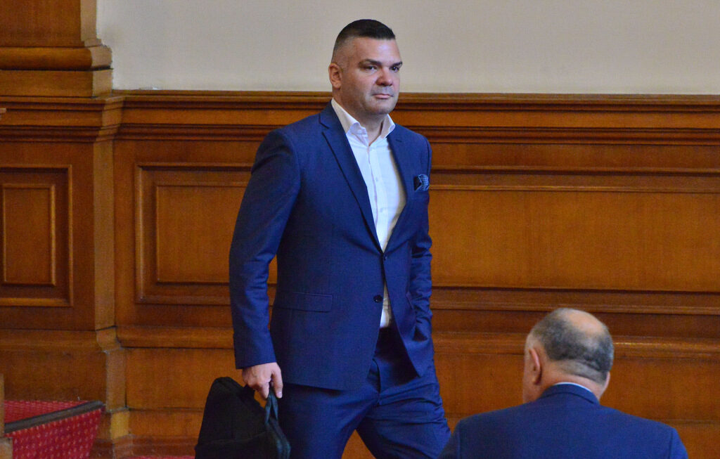 Новият директор на "Ел Би Булгарикум" беше депутат от "Има такъв народ" в 46-тото Народно събрание Новият директор на "Ел Би Булгарикум" беше депутат от "Има такъв народ" в 46-тото Народно събрание
