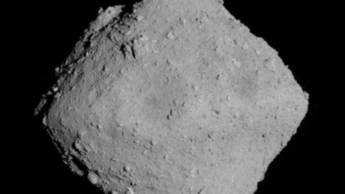 Съставките на живота идват от Космоса, сочат проби от астероид Съставките на живота идват от Космоса, сочат проби от астероид