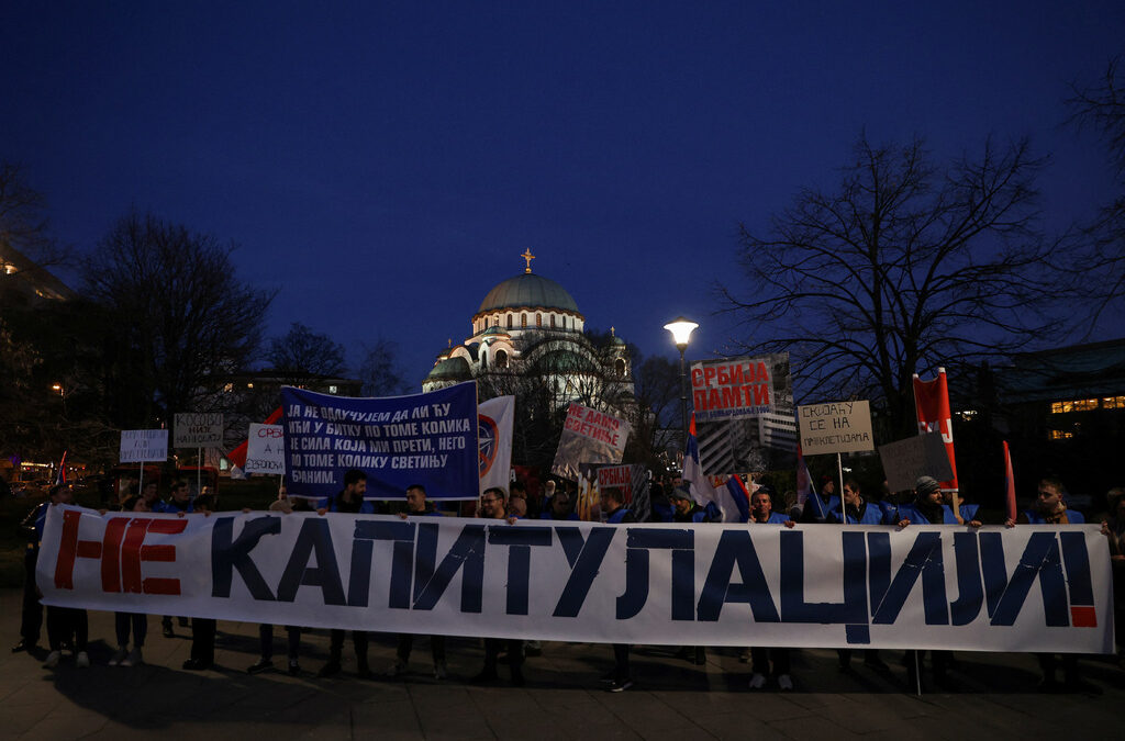 Сърбия и Косово насрочиха нови преговори въпреки натиска от опозицията