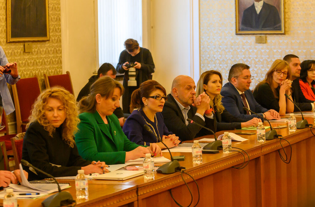 ДПС след срещата с ГЕРБ: Имаме пълно съгласие по финансовата политика на страната (обновена)