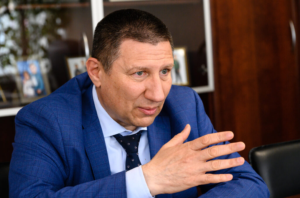 "Убеден съм, че болшинството от колегите ми са с висок морал", казва директорът на Националната следствена служба и заместник главен прокурор