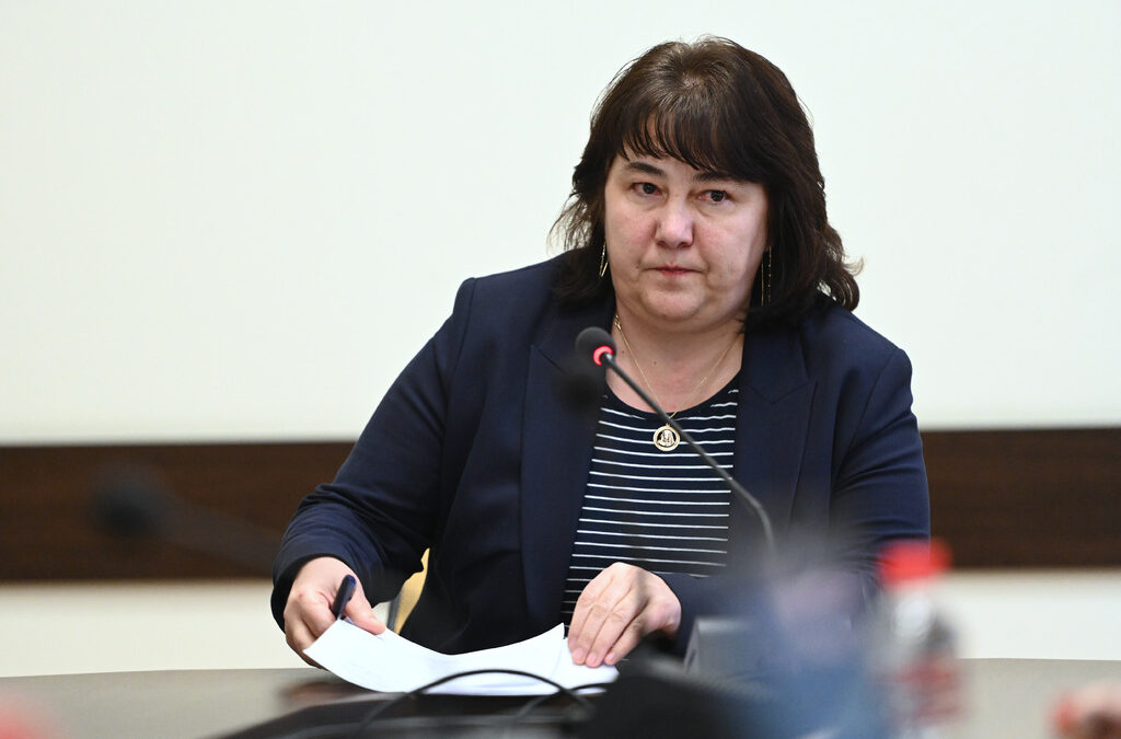 Ако не бъде удължено действието на бюджета, разходите ще се свият до размера на приходите