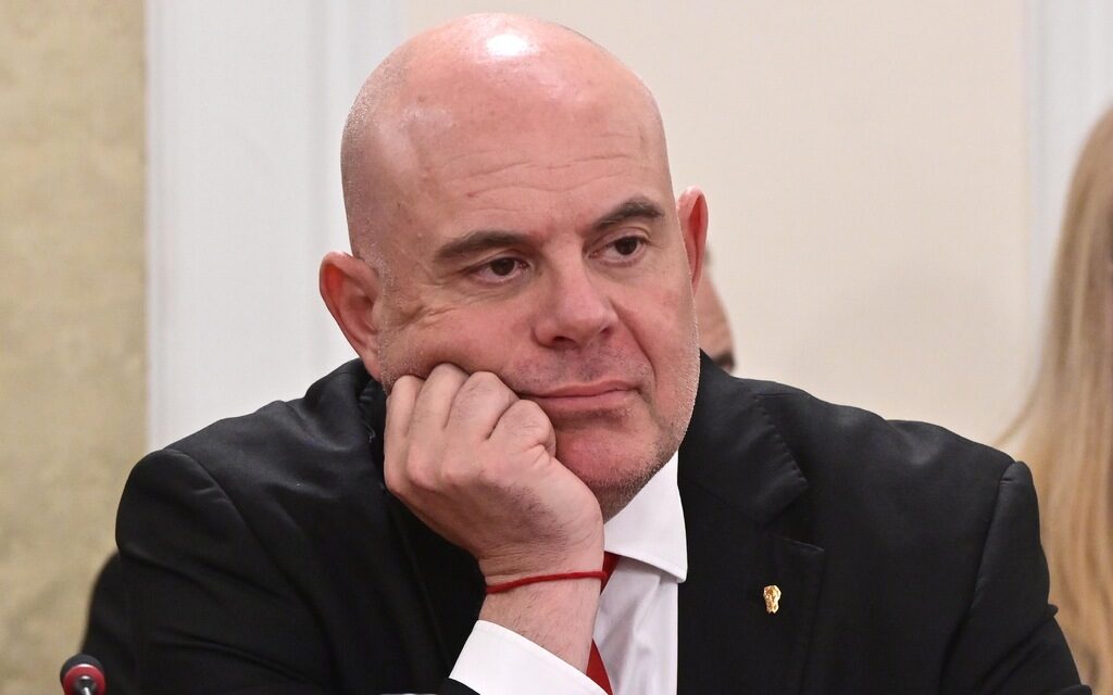 Иван Гешев
