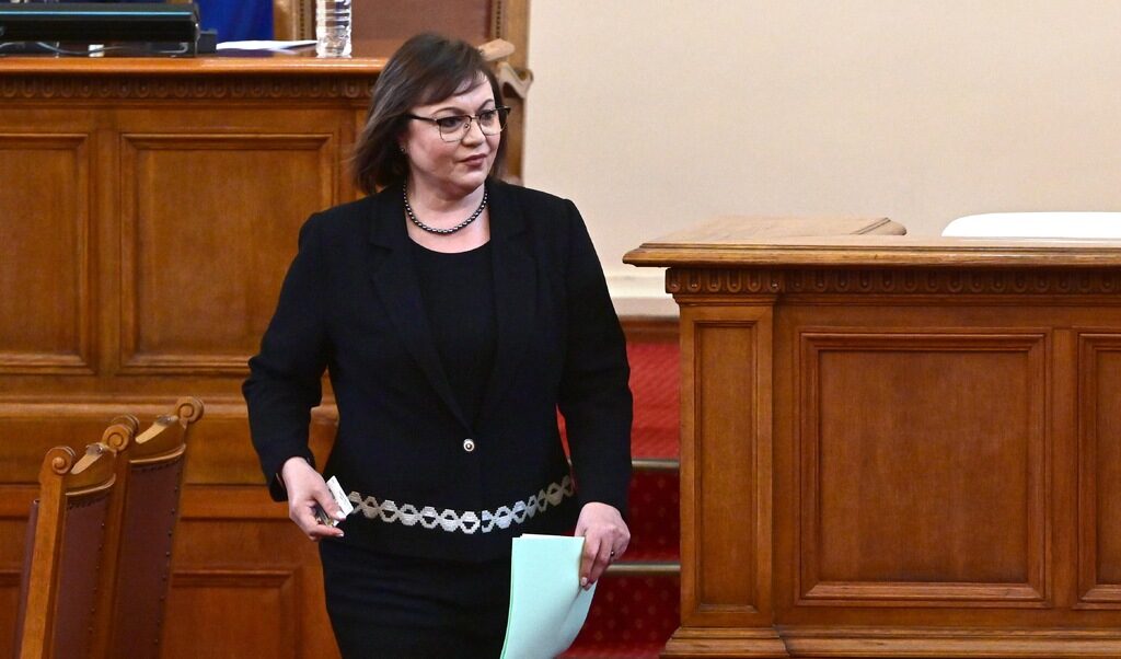 Корнелия Нинова