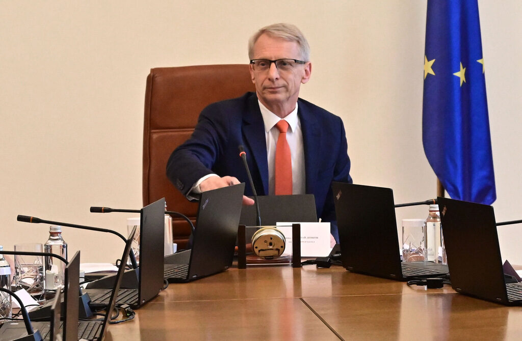 Премиерът поиска от областните управители в оставка спешни мерки срещу наводненията