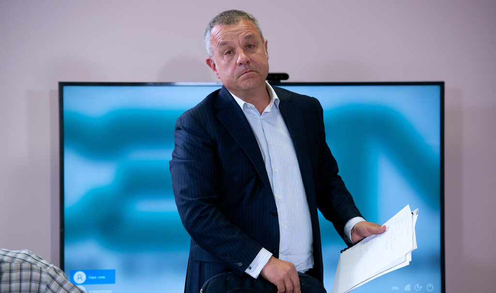 Мен интернетте жыныстық қатынасқа түскім келеді