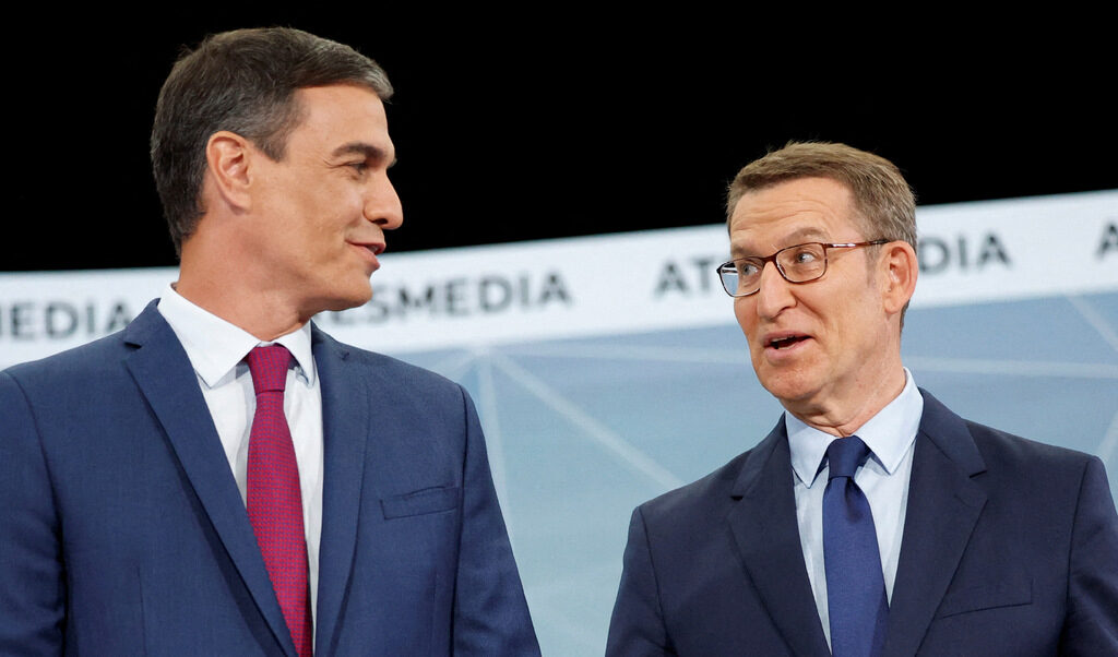Испанският премиер и съперникът му проведоха хаотичен телевизионен предизборен дебат