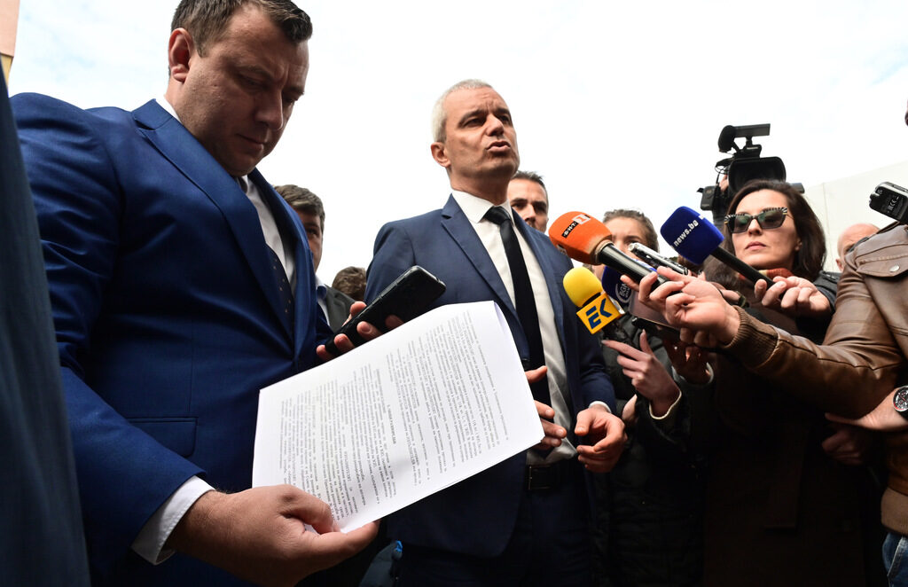 Един от страховете на популистите е, че ще получат шанс да упражняват власт.