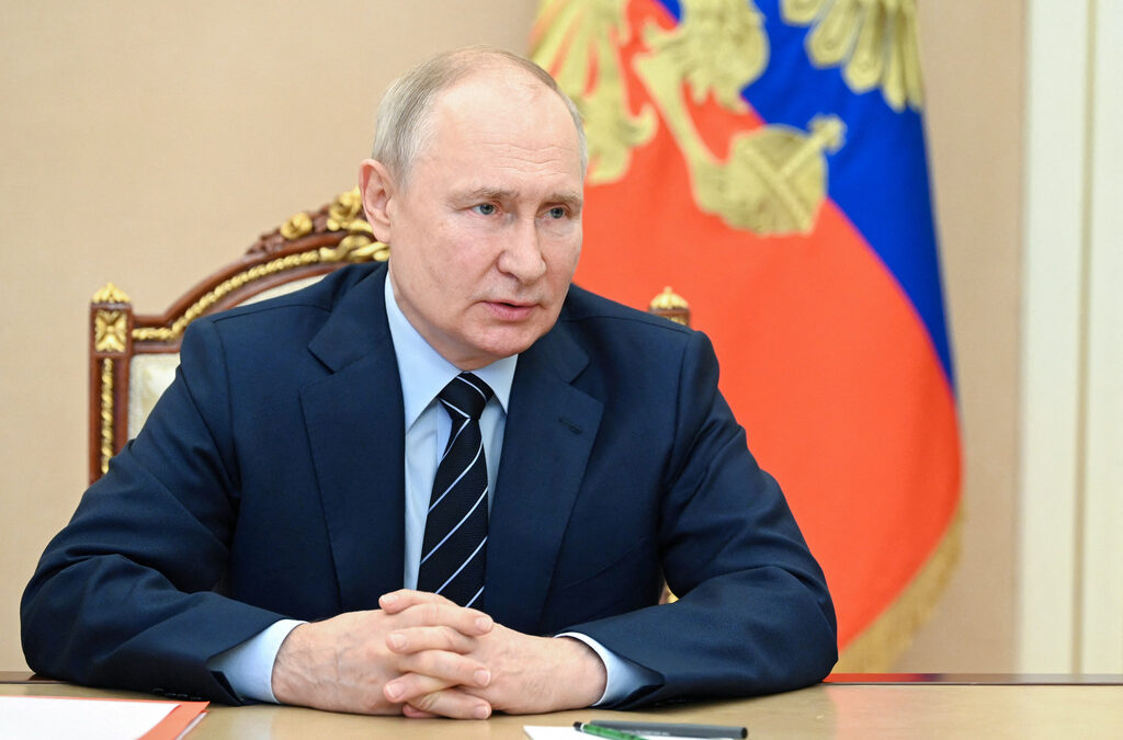 Путин национализира най-голямата млечна компания в Русия и голяма пивоварна