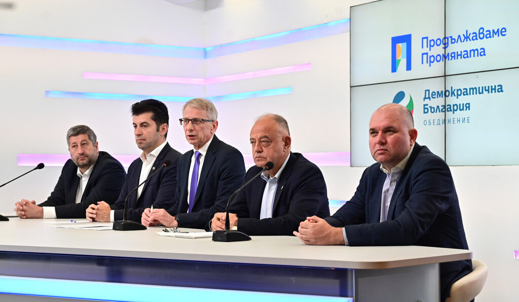 "Продължаваме промяната - Демократична България" и посолството на САЩ осъдиха антисемитски прояви