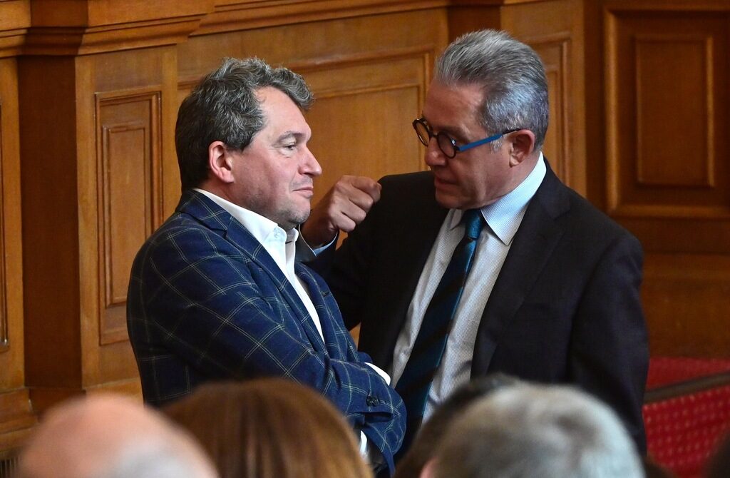 Заседание на 49 народно събрания, парламент Тошко Йорданов, Йордан Цонев Заседание на 49 народно събрания, парламент Тошко Йорданов, Йордан Цонев